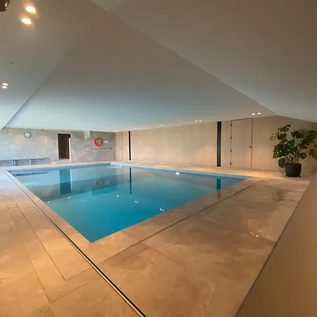 Vakantiestudio De Zeeparel Met Zwembad De Panne